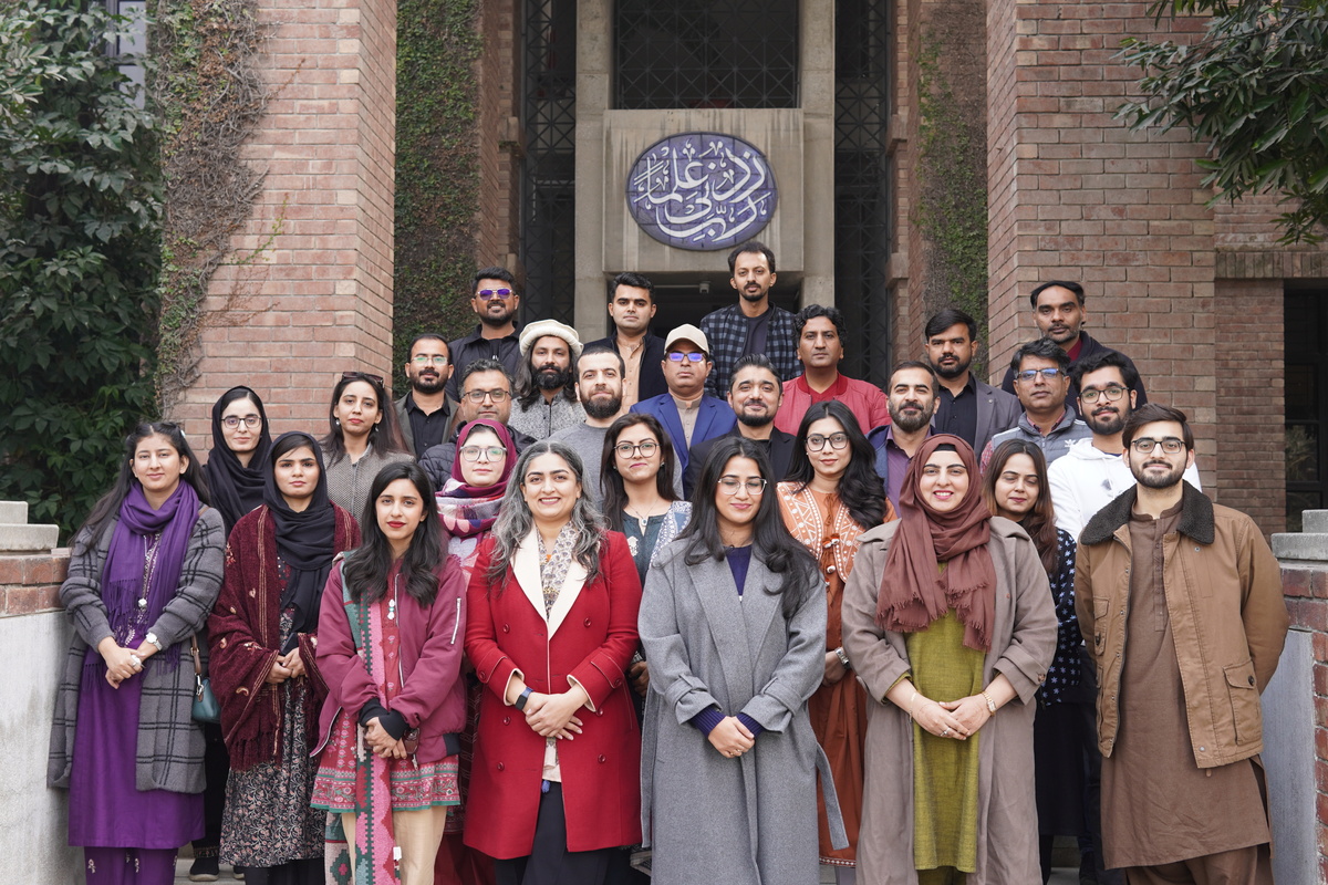 Applying AI Tools in Teaching and Learning