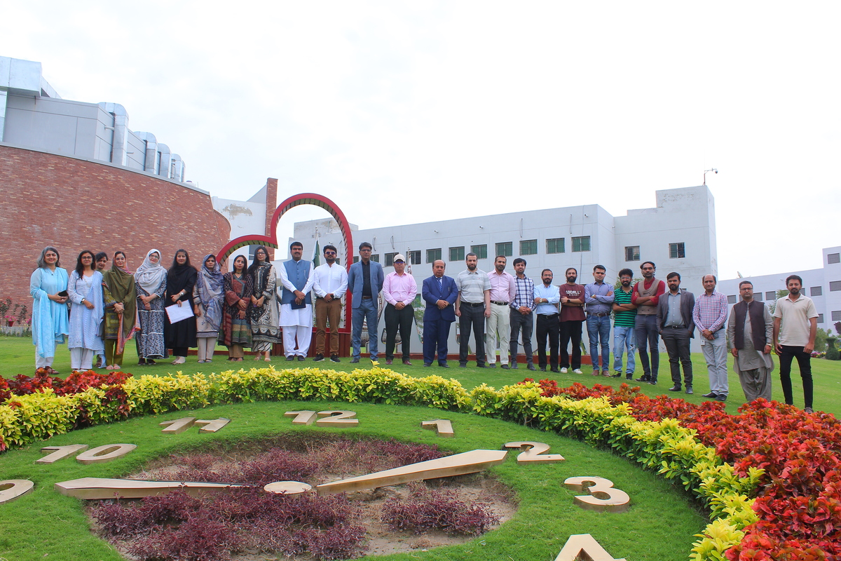 Closing Ceremony and Recognition of Faculty Achievement